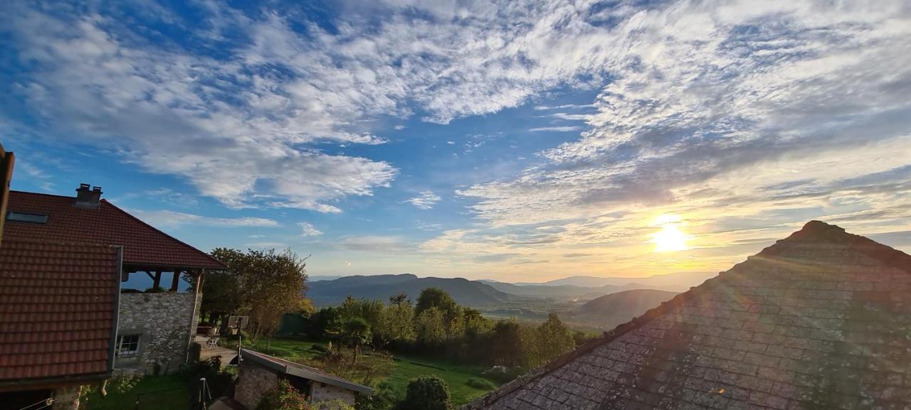 Gite La Montagnette Ruffieux Exterior foto